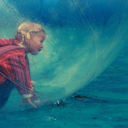 http://www.oleanna.de/files/gimgs/24_wasserball1.jpg