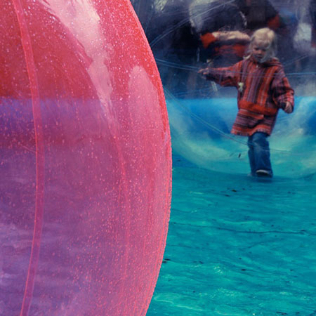 http://www.oleanna.de/files/gimgs/24_wasserball4.jpg