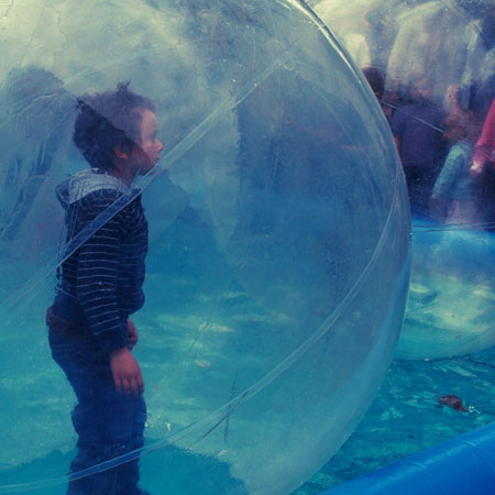 http://www.oleanna.de/files/gimgs/24_wasserball5.jpg